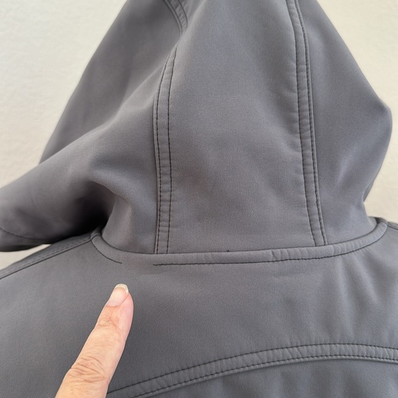 C9 champion - Grey “VentureDry” hooded jacket with neon zipper - size 12-14 L - Picture 8 of 13